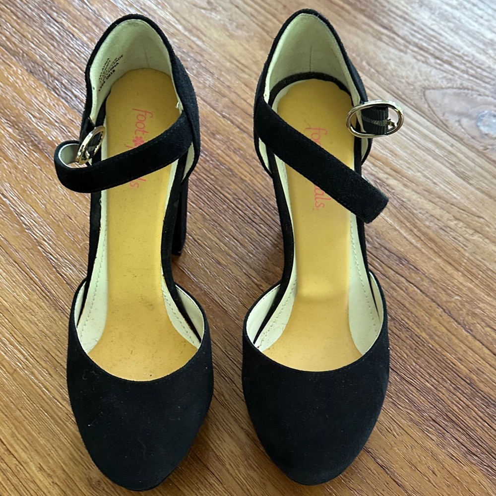Anne Klein Black Heels with Gold Buckle